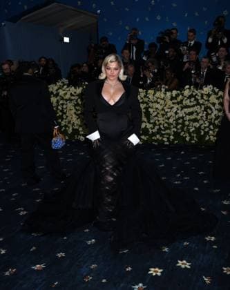 May 5, 2025, New York, Ny, United States: Bebe Rexha attends the 2025 Met Gala Celebrating Superfine: Tailoring Black Style at Metropolitan Museum of Art in New York. May 5, 2025. New York United States - ZUMAp281 20250505_zea_p281_249 Copyright: xPhotoxImagexPressx