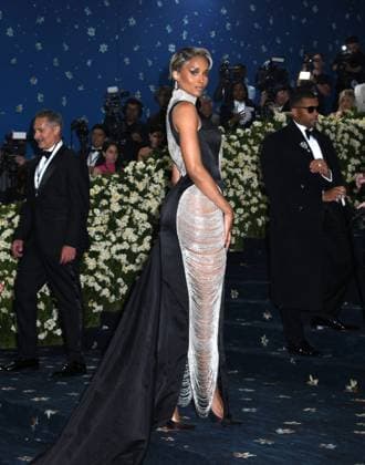 May 5, 2025, New York, Ny, United States: Ciara attends the 2025 Met Gala Celebrating Superfine: Tailoring Black Style at Metropolitan Museum of Art in New York. May 5, 2025. New York United States - ZUMAp281 20250505_zea_p281_260 Copyright: xPhotoxImagexPressx