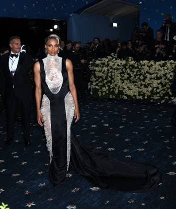 May 5, 2025, New York, Ny, United States: Ciara attends the 2025 Met Gala Celebrating Superfine: Tailoring Black Style at Metropolitan Museum of Art in New York. May 5, 2025. New York United States - ZUMAp281 20250505_zea_p281_261 Copyright: xPhotoxImagexPressx