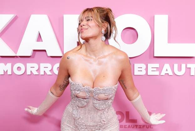 Bilder des Jahres 2025, Entertainment 05 Mai Entertainment Themen der Woche KW19 Karol G arrives on the red carpet for the New York screening of Netflix s Karol G: Tomorrow Was Beautiful at Whitby Hotel on Tuesday, May 6, 2025 in New York City.  NYP20250506119 JOHNxANGELILLO