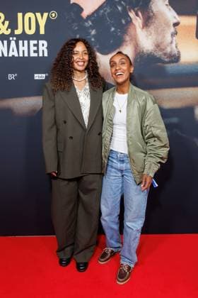 Premiere - Doku Serie Max & Joy Komm näher Joy Denalane und Hadnet Tesfai bei der Premiere zur Doku-Serie Max & Joy Komm näher in der Astor Film Lounge am 07.05.2025 in Berlin. Copyright: xEventpressxKochanx