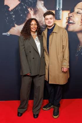 Premiere - Doku Serie Max & Joy Komm näher Joy Denalane und Isaiah Naledi Herre bei der Premiere zur Doku-Serie Max & Joy Komm näher in der Astor Film Lounge am 07.05.2025 in Berlin. Copyright: xEventpressxKochanx