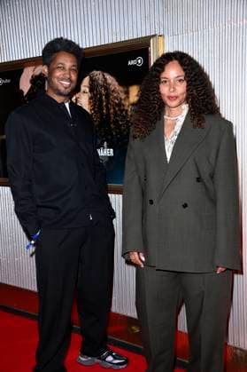 Sekou Neblett und Joy Denalane bei der Premiere der ARD Doku-Serie Max & Joy - Komm näher in der Astor Film Lounge. Berlin, 07.05.2025