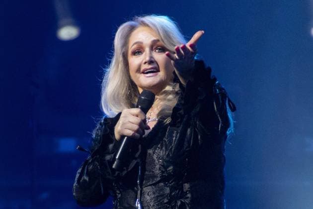 RECORD DATE NOT STATED Rock-Ikone Bonnie Tyler tritt mit ihren größten Hits im Duisburger Theater am Marientor auf. 07.05.2025 Duisburg ** NUR FÜR REDAKTIONELLE ZWECKE ** EDITORIAL USE ONLY **<p>Rock-Ikone Bonnie Tyler tritt mit ihren größten Hits im Duisburger Theater am Marientor auf. 07.05.2025 Duisburg Deutschland NRW Duisburg Copyright: DanielxAttia *** Rock icon Bonnie Tyler performs her greatest hits at Duisburgs Theater am Marientor 07 05 2025 Duisburg FOR EDITORIAL PURPOSES ONLY p Rock icon Bonnie Tyler performs her greatest hits at Duisburgs Theater am Marientor 07 05 2025 Duisburg Germany NRW Duisburg Copyright DanielxAttia Copyright: DanielxAttia doc80jmj9n6c931fy8d14up ,EDITORIAL USE ONLY