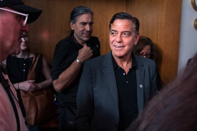 Entertainment Themen der Woche KW19 George Clooney, nominated for Best Performance by an Actor in a Leading Role in a Play for his role in Good Night, and Good Luck, gets ready for the Tony Nominees red carpet on Thursday, May 8, 2025.  NYP2025022191555 ANGELINAxKATSANIS