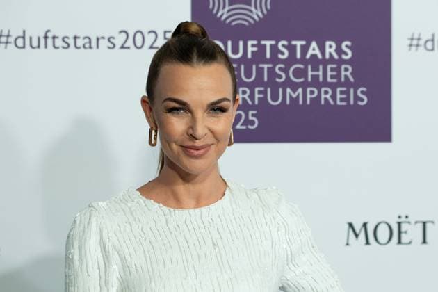 Anniika LAU, Portraet, Porträt, Portrait, Angeschnittenes Einzelbild, Einzelmotiv, bei den DUFTSTARS 2025 - Deutscher Parfumpreis Verleihung des deutschen Parfumpreises DUFTSTARS durch die Fragrance Foundation am 08.05.2025, Rheinterrassen, Duesseldorf.