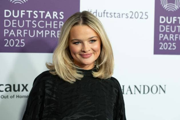 Nele LUDOWIG, Moderatorin, Portraet, Porträt, Portrait, Angeschnittenes Einzelbild, Einzelmotiv, bei den DUFTSTARS 2025 - Deutscher Parfumpreis Verleihung des deutschen Parfumpreises DUFTSTARS durch die Fragrance Foundation am 08.05.2025, Rheinterrassen, Duesseldorf.
