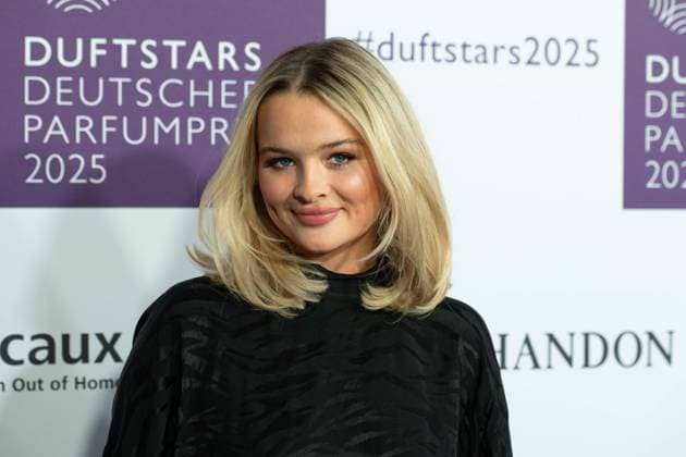 Nele LUDOWIG, Moderatorin, Portraet, Porträt, Portrait, Angeschnittenes Einzelbild, Einzelmotiv, bei den DUFTSTARS 2025 - Deutscher Parfumpreis Verleihung des deutschen Parfumpreises DUFTSTARS durch die Fragrance Foundation am 08.05.2025, Rheinterrassen, Duesseldorf.