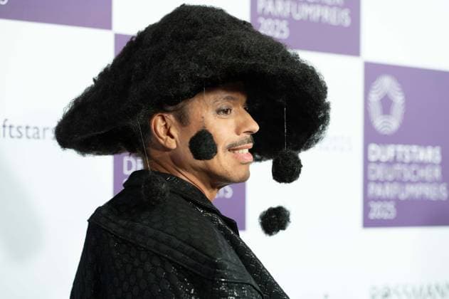 Jorge GOMNZALEZ, Choreograph, Portraet, Porträt, Portrait, Angeschnittenes Einzelbild, Einzelmotiv, bei den DUFTSTARS 2025 - Deutscher Parfumpreis Verleihung des deutschen Parfumpreises DUFTSTARS durch die Fragrance Foundation am 08.05.2025, Rheinterrassen, Duesseldorf.