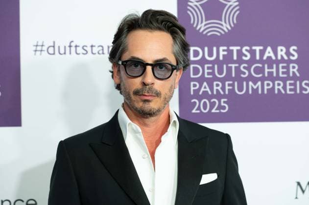 Kilian HENNESSY, Unternehmer, Portraet, Porträt, Portrait, Angeschnittenes Einzelbild, Einzelmotiv, bei den DUFTSTARS 2025 - Deutscher Parfumpreis Verleihung des deutschen Parfumpreises DUFTSTARS durch die Fragrance Foundation am 08.05.2025, Rheinterrassen, Duesseldorf.