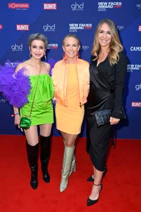 Carolin Henseler mit Gästen bei der Verleihung der Bunte New Faces Awards Film 2025 im Delphi Filmpalast. Berlin, 08.05.2025