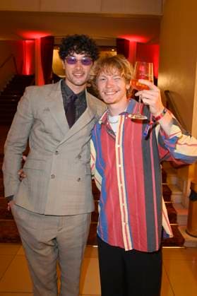 Filip Schnack mit Gast bei der Verleihung der Bunte New Faces Awards Film 2025 im Delphi Filmpalast. Berlin, 08.05.2025