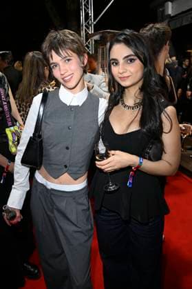 Anna-Lena Schwing und Bayan Layla bei der Verleihung der Bunte New Faces Awards Film 2025 im Delphi Filmpalast. Berlin, 08.05.2025