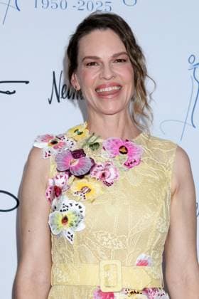 May 9, 2025, Beverly Hills, Ca, USA: LOS ANGELES - MAY 8: Hilary Swank at the 36th Annual Colleagues Spring Luncheon and Oscar de la Renta Fashion Show at Beverly Wilshire Hotel on May 8, 2025 in Beverly Hills, CA Beverly Hills USA - ZUMAnc22 20250509_zaa_nc22_004 Copyright: xKathyxHutchinsx