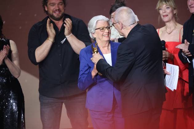 An Dorthe Braker EHRENPREIS mit jan Josef Liefers, Heike Makatschn Jessica Schwarz, Detlef Buck u.a bei Verleihung DEUTSCHER FILMPREIS 2025 in Berlin Copyright: xEventpressxFuhrx