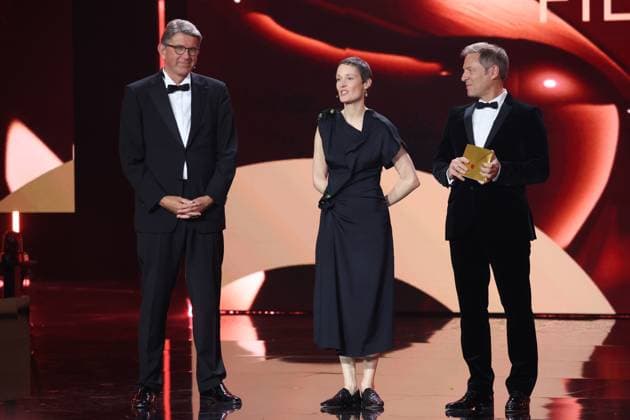 StM. Wolfram Weimer, Vicky Krieps & Florian Gallenberger bei Verleihung DEUTSCHER FILMPREIS 2025 in Berlin Copyright: xEventpressxFuhrx