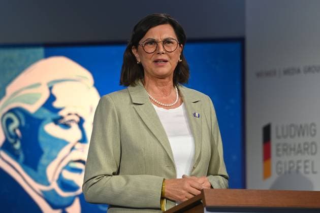 Ilse AIGNER (Landtagspraesidentin Bayern), Einzelbild,angeschnittenes Einzelmotiv, Halbfigur,halbe Figur. Ludwig Erhard Gipfel 2025 auf Gut Kaltenbrunn am Tegernsee am 07.05.2025. *** Ilse AIGNER President of the Bavarian State Parliament, single image, cropped single motif, half-length figure, half-length figure Ludwig Erhard Summit 2025 at Gut Kaltenbrunn on Lake Tegernsee on 07 05 2025