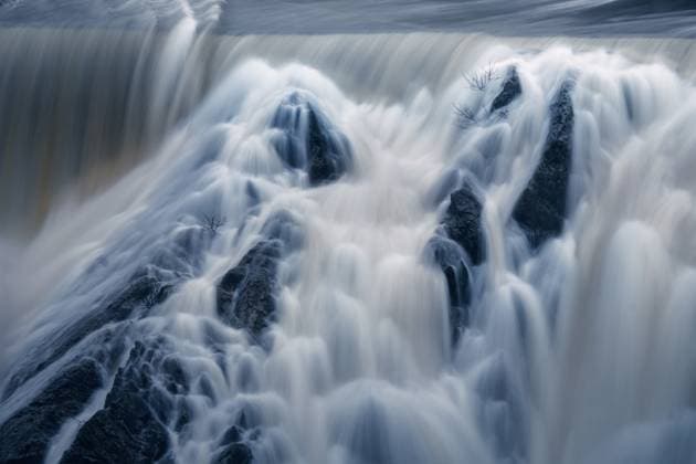 Creative Highlights World MR_ID28263_20883_JavierMartinez.jpg Cascading waters of Presa del Villar in Madrid captured using a long exposure technique, presenting a surreal and smooth waterfall effect. Model Released JavierMartinez_ID28263_833165_013 Copyright: xJavierxMartinezx RECORD DATE NOT STATED