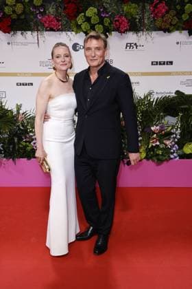 Anne Ratte-Polle und Oliver Masucci bei der Deutscher Filmpreis Verleihung am 9.05.2025 in Berlin Deutscher Filmpreis 2025 in Berlin