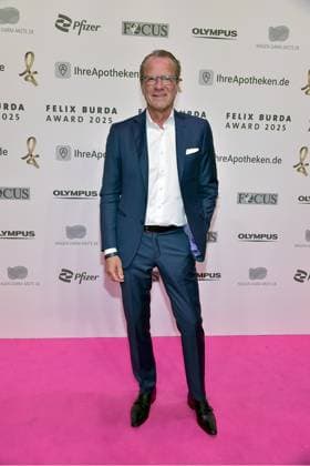 20. FELIX BURDA AWARD 2025 in Berlin Jochen Beckmann, GF, Funke Zeitschriften, Funke Medien Mediengruppe beim bedeutesten Event Prävention verbindet uns... zum 20. Mal die Felix Burda Awards verliehen. Die Felix Burda Stiftung zeichnet herausragendes Engagement und wegweisende Forschung im Bereich der Darmkrebsprävention aus in Berlin, am 09.05.2025