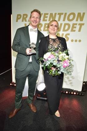 20. FELIX BURDA AWARD 2025 in Berlin Giulia Kuchmann und Clemens Kraemer von der Krebsgesellschaft Nordrhein-Westfalen e.V. nahmen den Preis in der Kategorie ã Engagement des Jahres Ò beim bedeutesten Event Prävention verbindet uns... zum 20. Mal die Felix Burda Awards verliehen. Die Felix Burda Stiftung zeichnet herausragendes Engagement und wegweisende Forschung im Bereich der Darmkrebsprävention aus in Berlin, am 09.05.2025