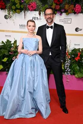 Karoline Herfurth mit Ehemann Christopher Doll bei der 75. Verleihung des Deutschen Filmpreises 2025 im Theater am Potsdamer Platz. Berlin, 09.05.2025