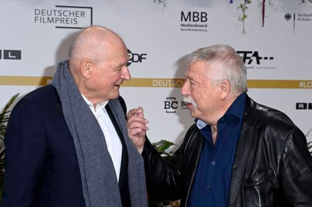 Burghart Klaußner und Wolf Biermann bei der 75. Verleihung des Deutschen Filmpreises 2025 im Theater am Potsdamer Platz. Berlin, 09.05.2025