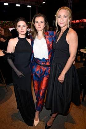 Gast, Karin Hanczewski und Lisa Maria Potthoff bei der 75. Verleihung des Deutschen Filmpreises 2025 im Theater am Potsdamer Platz. Berlin, 09.05.2025