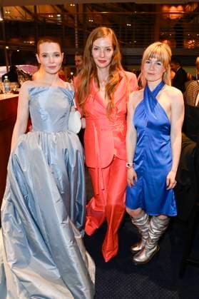 Karoline Herfurth, Pheline Roggan und Laura Fischer bei der 75. Verleihung des Deutschen Filmpreises 2025 im Theater am Potsdamer Platz. Berlin, 09.05.2025