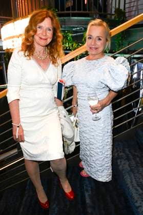 Marion Kracht und ChrisTine Urspruch bei der 75. Verleihung des Deutschen Filmpreises 2025 im Theater am Potsdamer Platz. Berlin, 09.05.2025