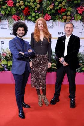 09.05.2025,,Ibrahim Nash at, Odessa Rae und Talal Derki bei der 75. Verleihung Deutscher Filmpreis, 2025, in Berlin, Roter Teppich, Berlin Deutschland, Germany