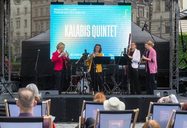 A new feature of the 80th edition of the Prague Spring International Music Festival is the outdoor zone on the right bank of the Vltava River near the Rudolfinum concert hall in the city centre. The scene in front of the Rudolfinum will offer a free programme open to the public on May 11, 2025, (on the photo is Kalabis Quintet concert) and 12, culminating in a live broadcast of the opening concert from the Smetana Hall of the Municipal House. (CTKxPhoto MichaelaxRihova) CTKPhotoP2025051104170  CTKPhotoP2025051104170