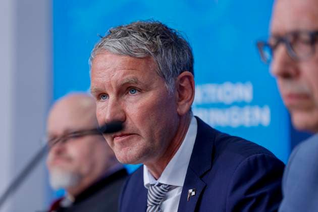 News Themen der Woche KW20 Björn Höcke, Fraktions- und Landesvorsitzender AfD Thüringen,stellt rechtliches Gutachten zum Thema Verfassungsschutzbeobachtung vor im Haus der Bundespressekonferenz am 12.05.25 in Berlin vor. Björn Höcke bei PK rechtliches Gutachten zum Thema Verfassungsschutz in Berlin *** Björn Höcke, parliamentary group and state chairman of the AfD Thuringia, presents legal opinion on the subject of the monitoring of the Office for the Protection of the Constitution at the House of the Federal Press Conference on 12 05 25 in Berlin Björn Höcke at a press conference on the legal opinion on the subject of the protection of the constitution in Berlin