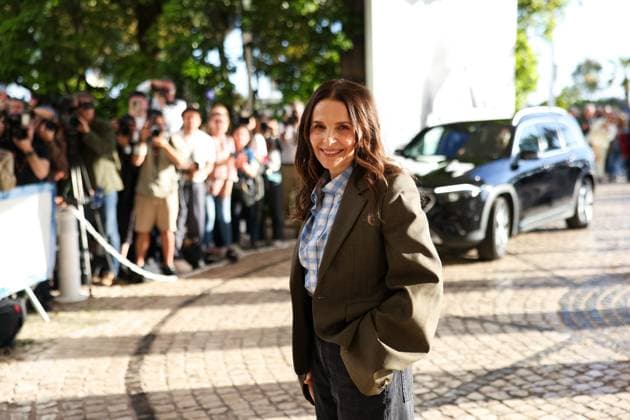 FESTIVAL DE CANNES 2025 FESTIVAL DE CANNES 2025 PHOTOPQR NICE MATIN Sebastien Botella CANNES 12 05 2025 Arrival of the jury in front of the Äôhotel Martinez in Cannes before the opening of the Cannes Film Festival, Monday 12 May 2025 Juliette Binoche 78th international Cannes film festival takes place may 13th to 24th 2025 CANNES France  Copyright: xPHOTOPQR NICExMATIN MAXPPPxSebastienxBotellax 20250512NIM1587 20250512NIM1587