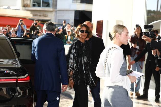 May 12, 2025, Cannes, Cote D azur, France: Jury member HALLE BERRY poses for photos ahead of the official Jury Dinner of the 78th Annual Cannes Film Festival in Cannes, France Cannes France - ZUMAc179 20250512_zep_c179_058 Copyright: xMickaelxChavetx