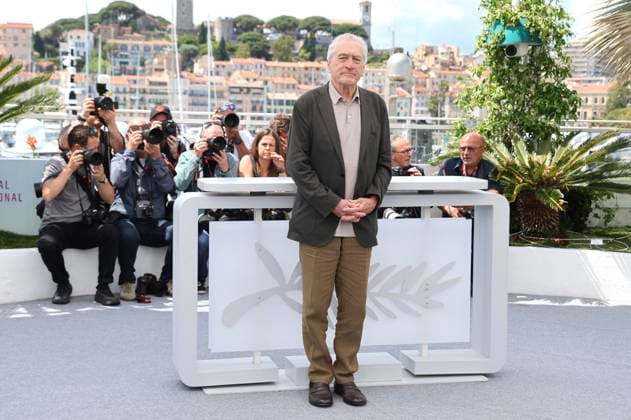 Robert De Niro beim Photocall anlässlich der Verleihung der Goldenen Ehrenpalme für sein Lebenswerk auf dem Festival de Cannes 2025 78. Internationale Filmfestspiele von Cannes am Palais des Festivals. Cannes, 13.05.2025