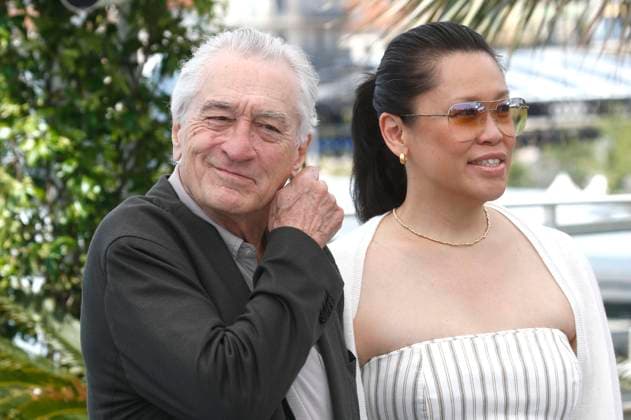 Robert De Niro mit Freundin Tiffany Chen beim Photocall anlässlich der Verleihung der Goldenen Ehrenpalme für sein Lebenswerk auf dem Festival de Cannes 2025 78. Internationale Filmfestspiele von Cannes am Palais des Festivals. Cannes, 13.05.2025