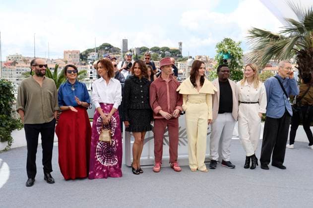Carlos Reygadas, Payal Kapadia, Leila Slimani, Halle Berry, Jeremy Strong, Juliette Binoche, Dieudo Hamadi, Alba Rohrwacher undHong Sang-soo beim Photocall der internationalen Jury auf dem Festival de Cannes 2025 78. Internationale Filmfestspiele von Cannes am Palais des Festivals. Cannes, 13.05.2025