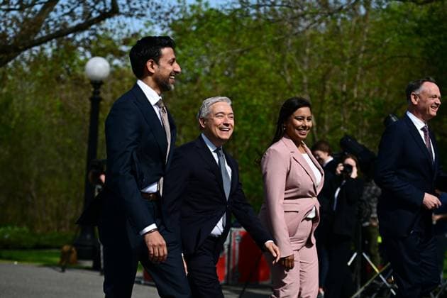 May 13, 2025, Ottawa, On, Canada: Francois-Philippe Champagne, second from left, arrives for a cabinet swearing-in at Rideau Hall in Ottawa on Tuesday, May 13, 2025. Ottawa Canada  - ZUMAc35_ 20250513_zaf_c35_031 Copyright: xSpencerxColbyx