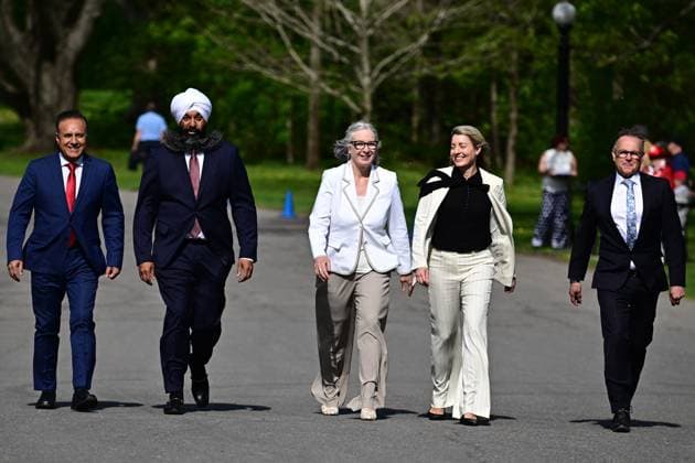 May 13, 2025, Ottawa, On, Canada: Shafqat Ali, left to right, Randeep Sarai, Patty Hajdu, Melanie Joly and Wayne Long arrive for a cabinet swearing-in at Rideau Hall in Ottawa on Tuesday, May 13, 2025. Ottawa Canada  - ZUMAc35_ 20250513_zaf_c35_045 Copyright: xSpencerxColbyx
