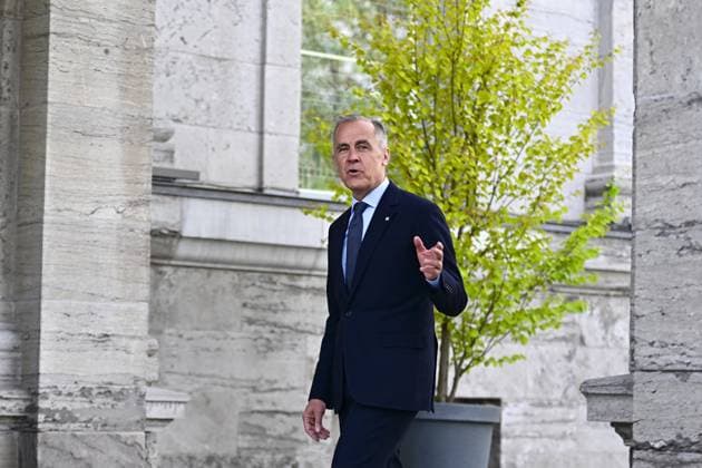 May 13, 2025, Ottawa, On, CANADA: Canadian Prime Minister Mark Carney, arrives for the cabinet swearing-in ceremony at Rideau Hall in Ottawa on Tuesday, May 13, 2025. Ottawa CANADA  - ZUMAc35_ 20250513_zaf_c35_025 Copyright: xSpencerxColbyx