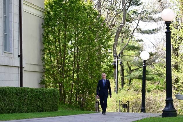 May 13, 2025, Ottawa, On, CANADA: Canadian Prime Minister Mark Carney, arrives for the cabinet swearing-in ceremony at Rideau Hall in Ottawa on Tuesday, May 13, 2025. Ottawa CANADA  - ZUMAc35_ 20250513_zaf_c35_046 Copyright: xSpencerxColbyx