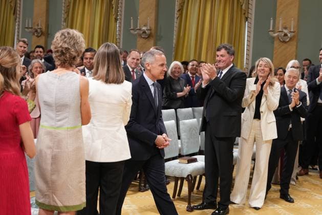 May 13, 2025, Ottawa, On, CANADA: Canadian Prime Minister Mark Carney, centre, arrives for the cabinet swearing-in ceremony at Rideau Hall in Ottawa on Tuesday, May 13, 2025. Ottawa CANADA  - ZUMAc35_ 20250513_zaf_c35_047 Copyright: xChristinnexMuschix