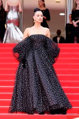 Irina Shayk bei der Opening Ceremony mit der Premiere des Kinofilms Partir un jour Leave One Day auf dem Festival de Cannes 2025 78. Internationale Filmfestspiele von Cannes im Palais des Festivals. Cannes, 13.05.2025