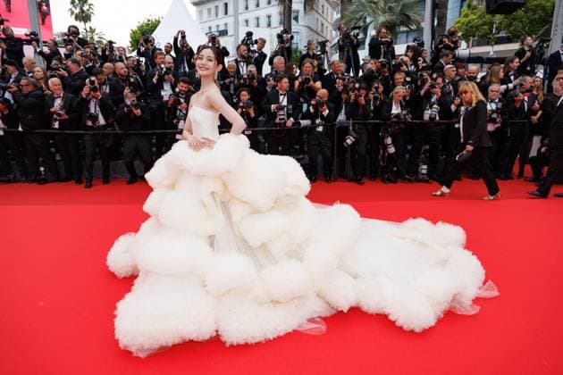 Wan QianHui Montée des marches du film Partir un jour pour la cérémonie douverture du 78ème Festival International du Film de Cannes, au Palais des Festivals à Cannes Le 13 mai 2025 Jacovides Moreau Bestimage Red carpet of the movie Leave One Day for the opening of the 78th Cannes International Film Festival at the Palais des Festivals in Cannes, France On may 13th 2025  Copyright: xJACOVIDES-MOREAUx xBESTIMAGExJACOVIDES-MOREAUx xBESTIMAGEx