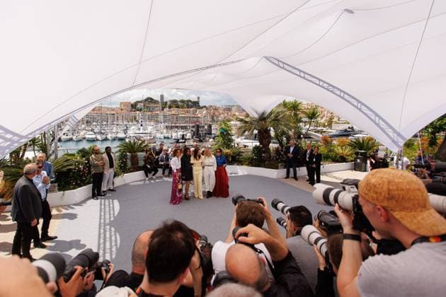 Cannes - Photocall der Jury LeÃ¯la Slimani, Halle Berry, Juliette Binoche and Alba Rohrwacher Photocall der Jury der 78. Filmfestspiele in Cannes Copyright: xEventpressx