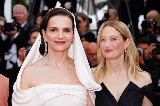 Le jury Juliette Binoche, Alba Rohrwacher Montée des marches du film Partir un jour pour la cérémonie douverture du 78ème Festival International du Film de Cannes, au Palais des Festivals à Cannes Le 13 mai 2025 Jacovides Moreau Bestimage Red carpet of the movie Leave One Day for the opening of the 78th Cannes International Film Festival at the Palais des Festivals in Cannes, France On may 13th 2025  Copyright: xJACOVIDES-MOREAUx xBESTIMAGExJACOVIDES-MOREAUx xBESTIMAGEx