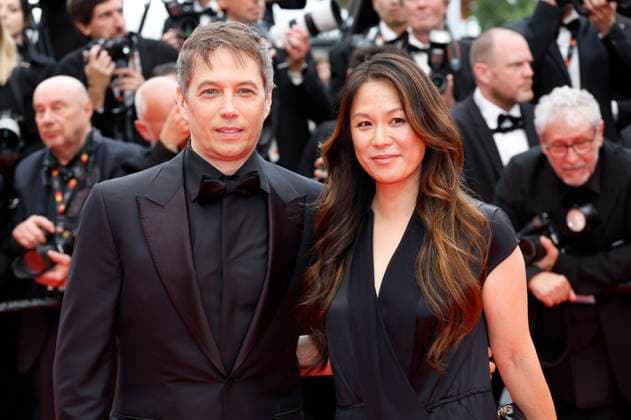 Sean Baker mit Ehefrau Samantha Quan bei der Opening Ceremony mit der Premiere des Kinofilms Partir un jour Leave One Day auf dem Festival de Cannes 2025 78. Internationale Filmfestspiele von Cannes im Palais des Festivals. Cannes, 13.05.2025