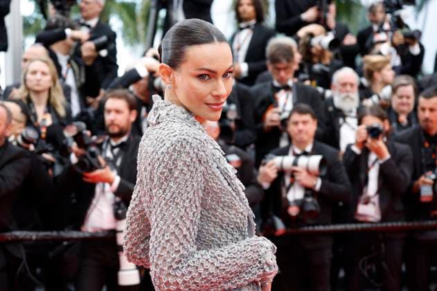 Paola Turani bei der Opening Ceremony mit der Premiere des Kinofilms Partir un jour Leave One Day auf dem Festival de Cannes 2025 78. Internationale Filmfestspiele von Cannes im Palais des Festivals. Cannes, 13.05.2025