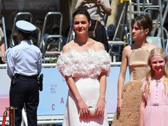 Cannes, 78th Cannes Film Festival 2025 - day 2 - red carpet of Sound Of Falling Cannes, 78th Cannes Film Festival 2025 - day 2 - red carpet of Sound Of Falling In the photo: Luise Heyer Lea Drinda Cannes France  Copyright: xIPA ABACAx